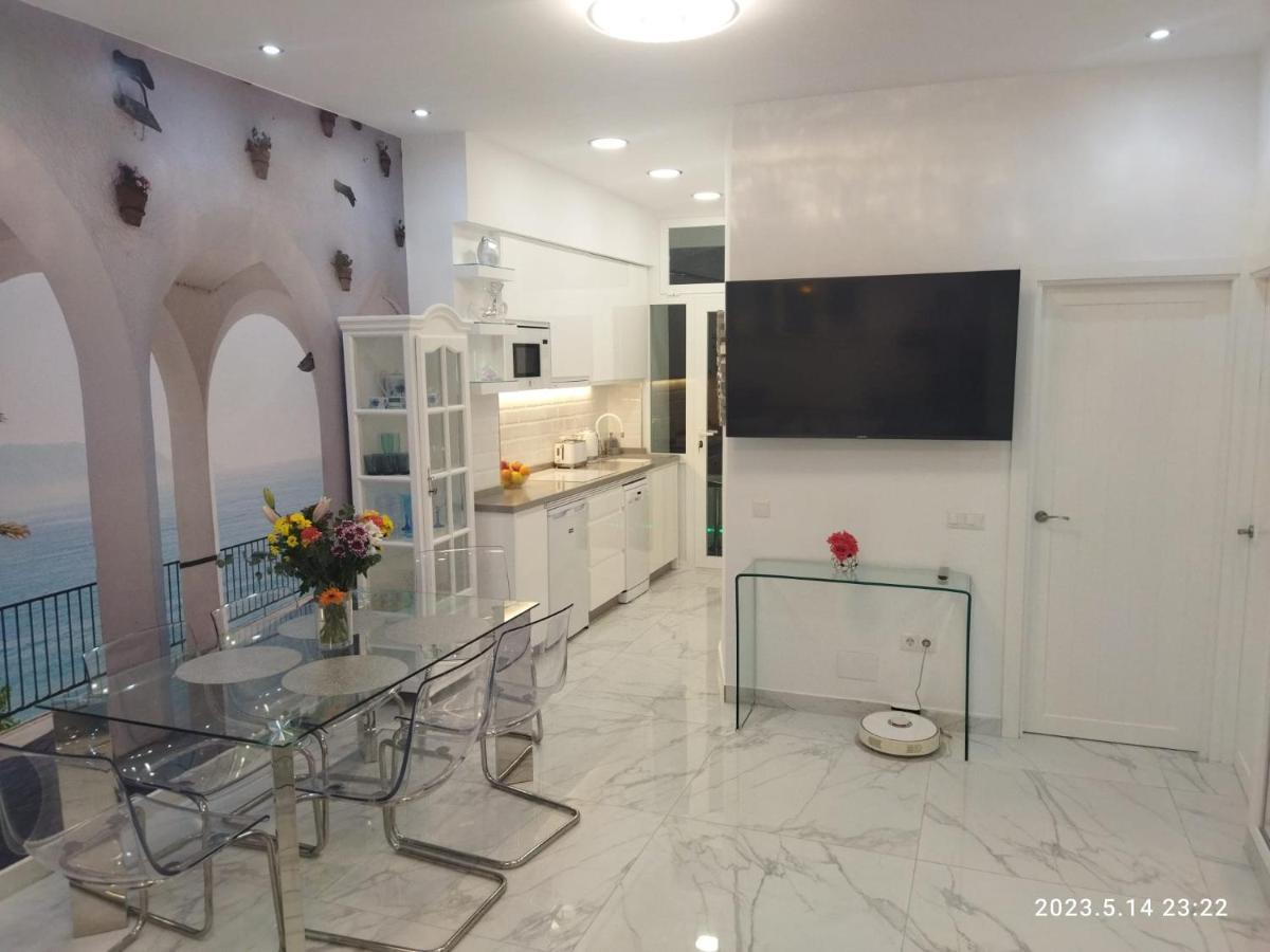 Blue Horizon Luxury Apartment Nerja Dış mekan fotoğraf
